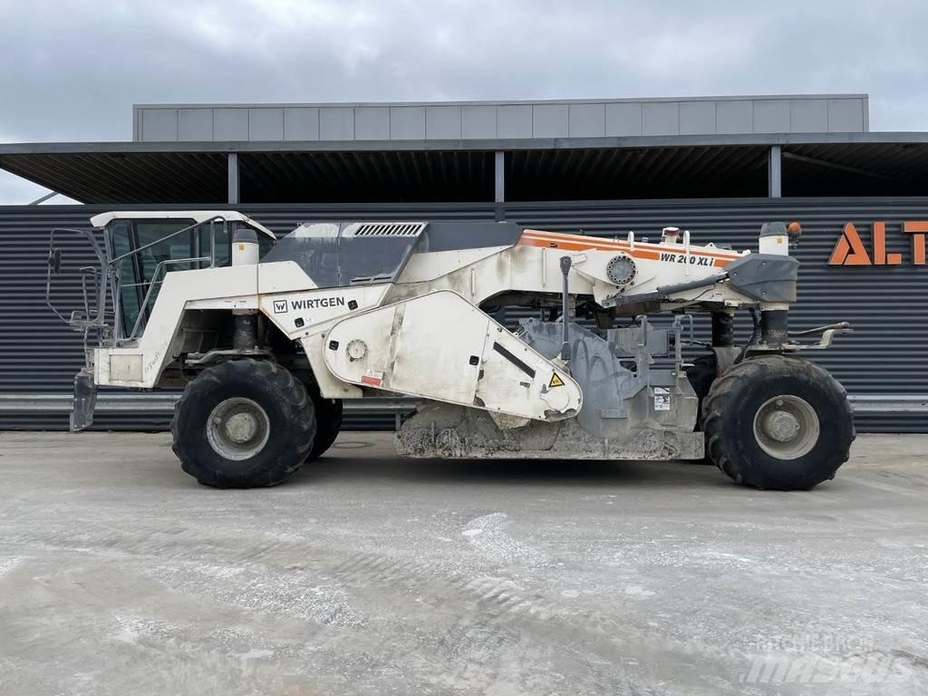 Wirtgen WR 200 XLI Asfaldi taaskasutuse masinad