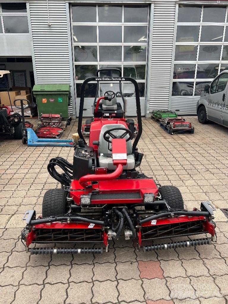 Toro Reelmaster3100D Pealseistavad niidukid
