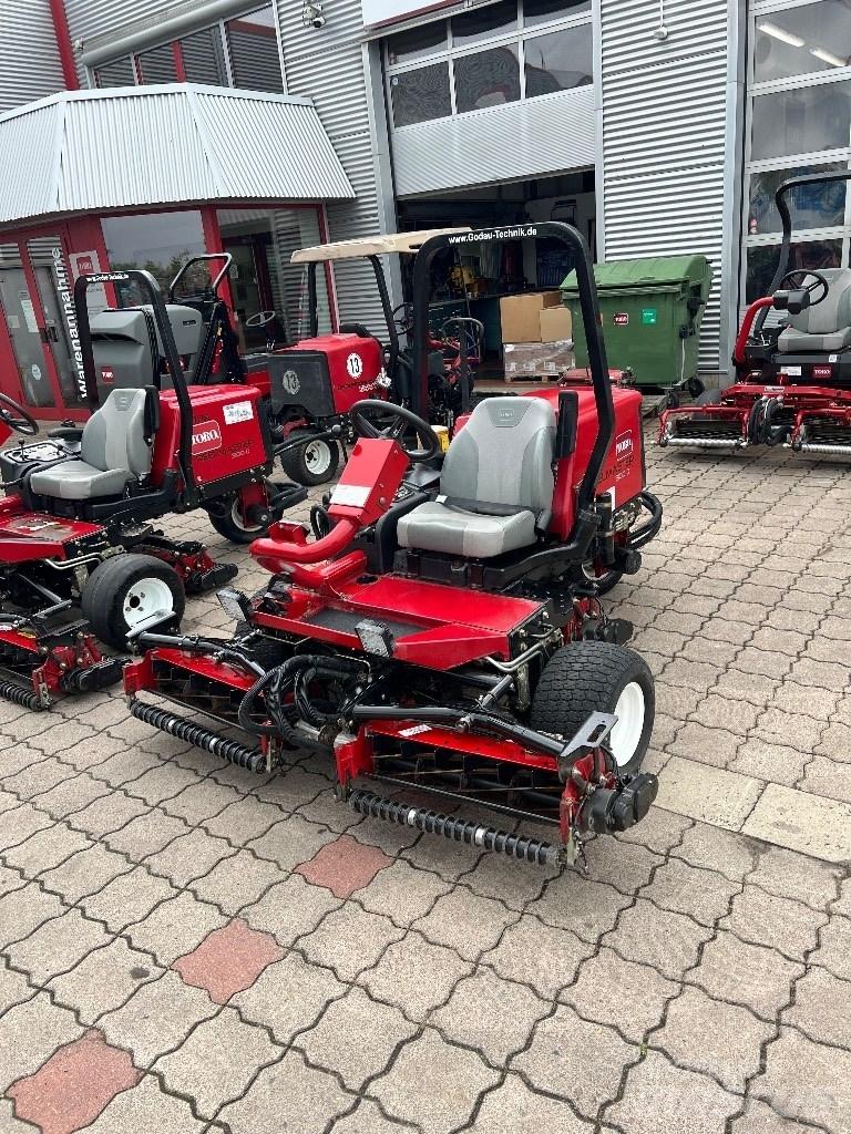 Toro Reelmaster3100D Pealseistavad niidukid