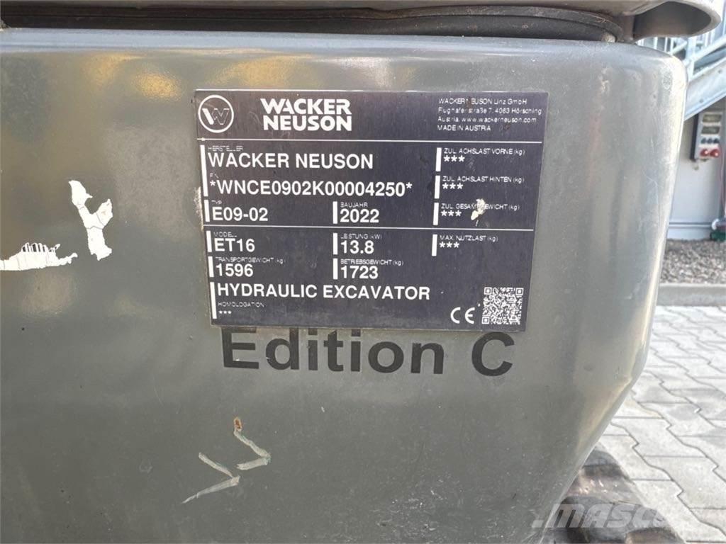 Wacker Neuson ET16 Roomikekskavaatorid