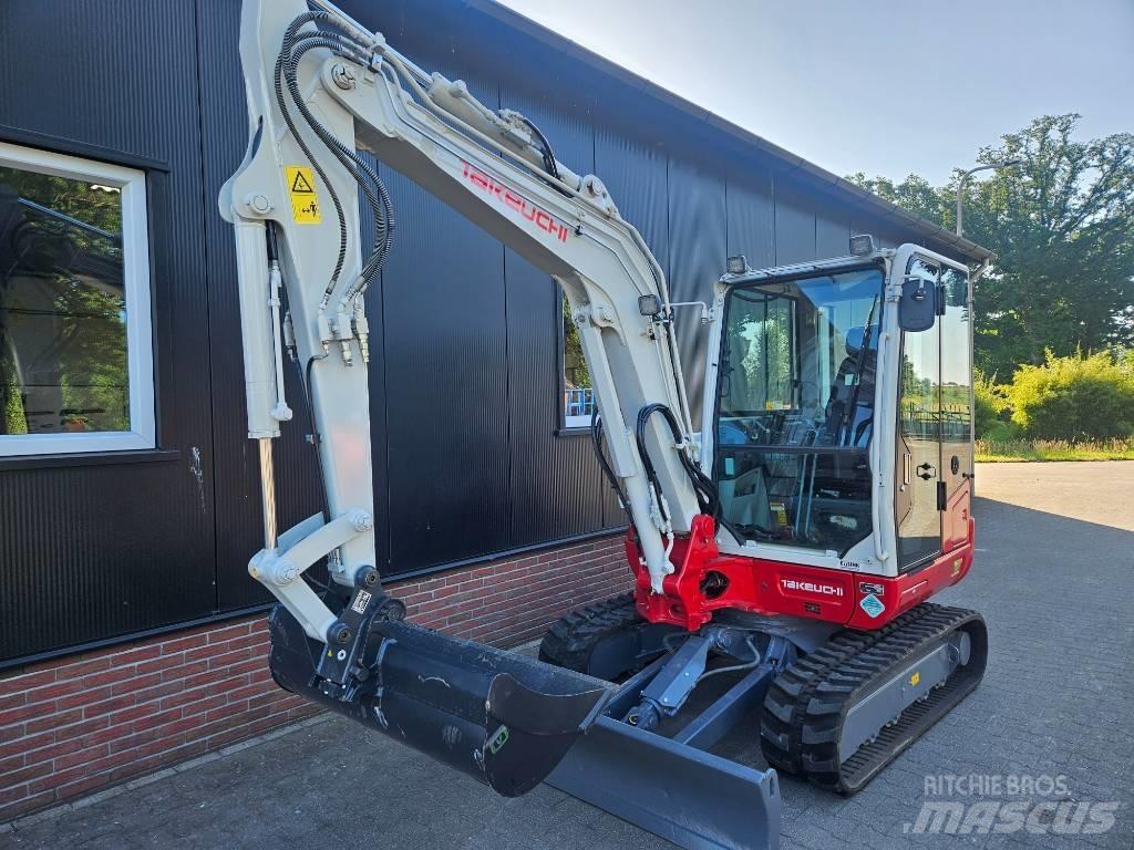 Takeuchi TB 240 Miniekskavaatorid < 7 t