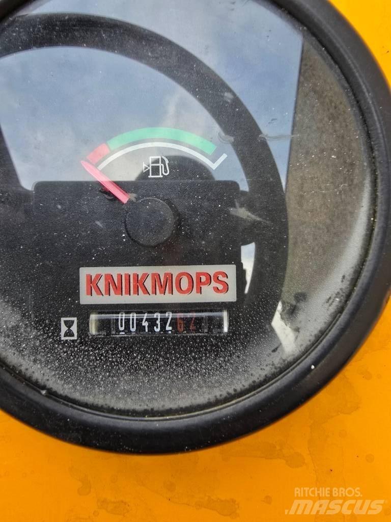 Knikmops 100 Rataslaadurid