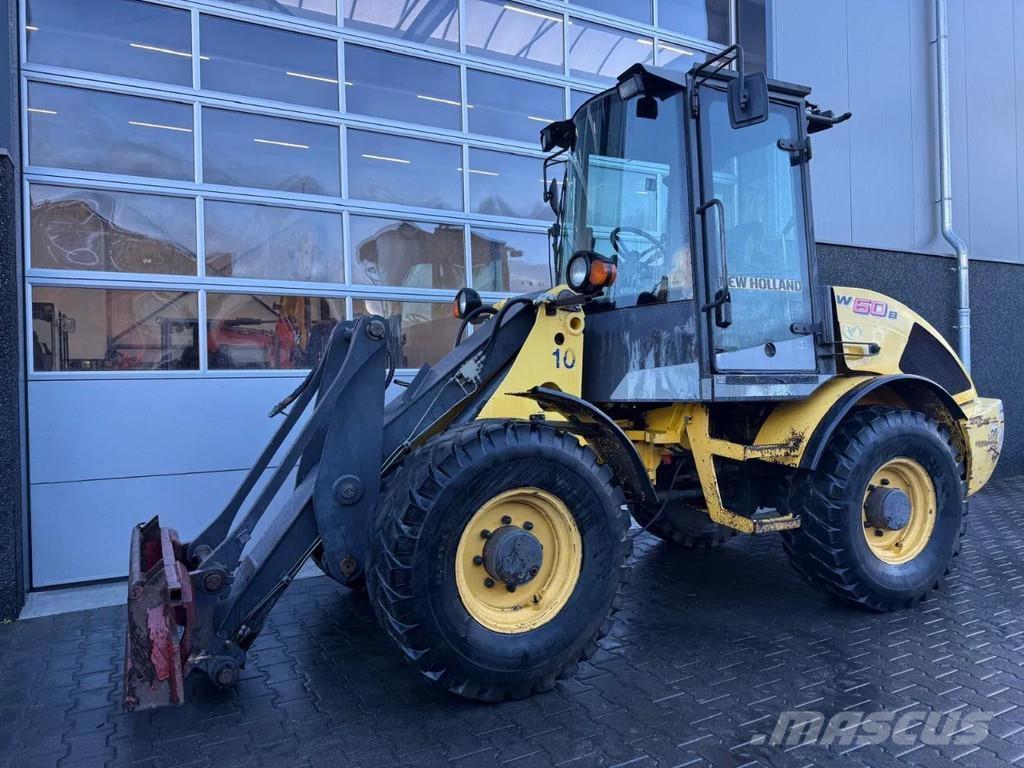 New Holland W60B Rataslaadurid