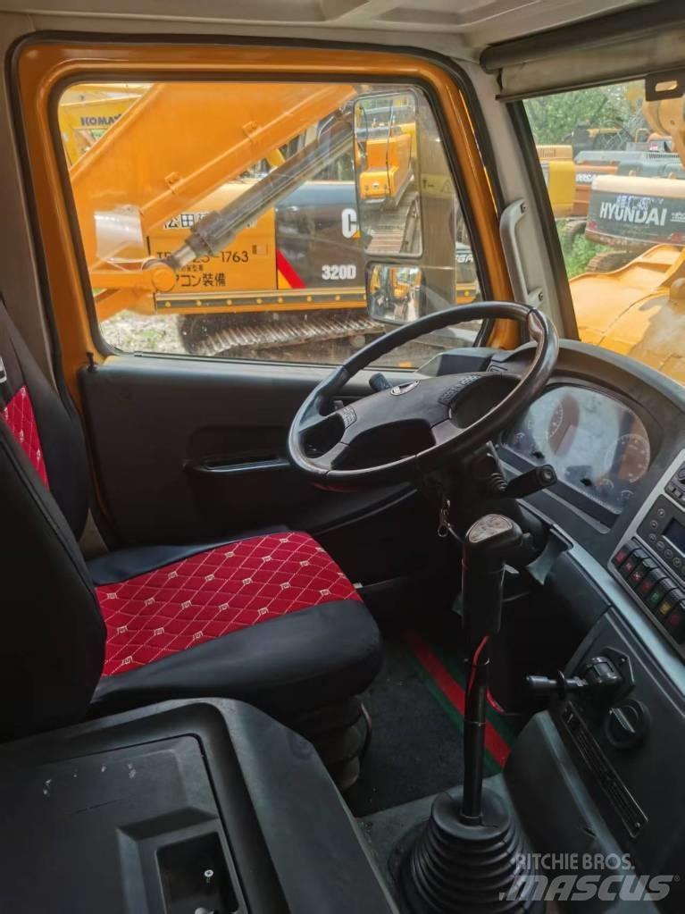 XCMG xct80l5 Maastikutõstukid
