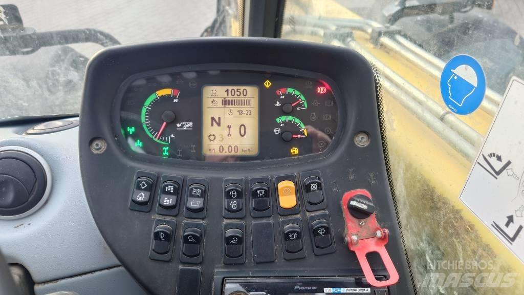 New Holland TH 7.42 Teleskooplaadurid