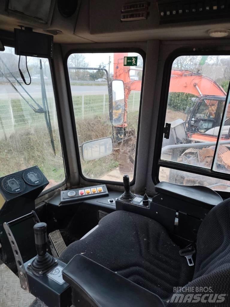 Bomag BC 972 RB Jäätmetihendajad