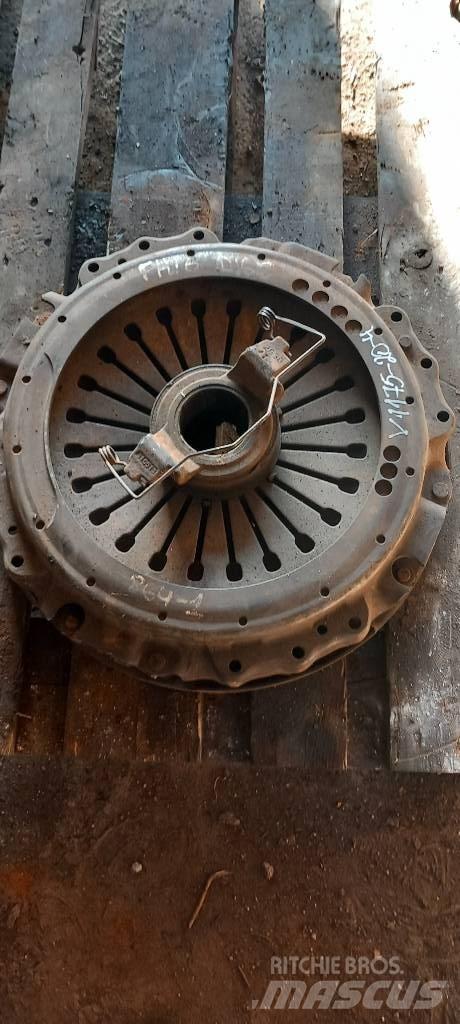 Volvo FH 16.     21635824 Mootorid
