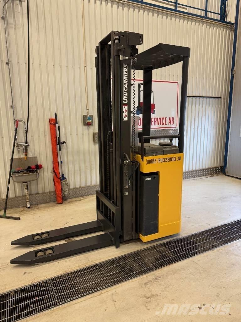 Atlet truck AJN 160 Platvormiga virnastajad