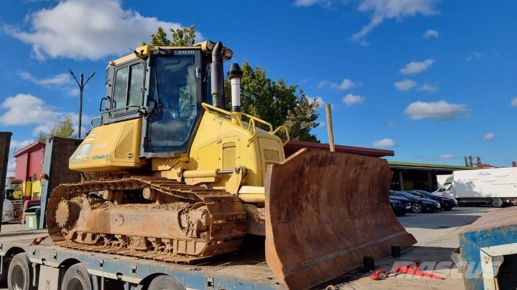 Komatsu D 51 EX-22 Buldooserid