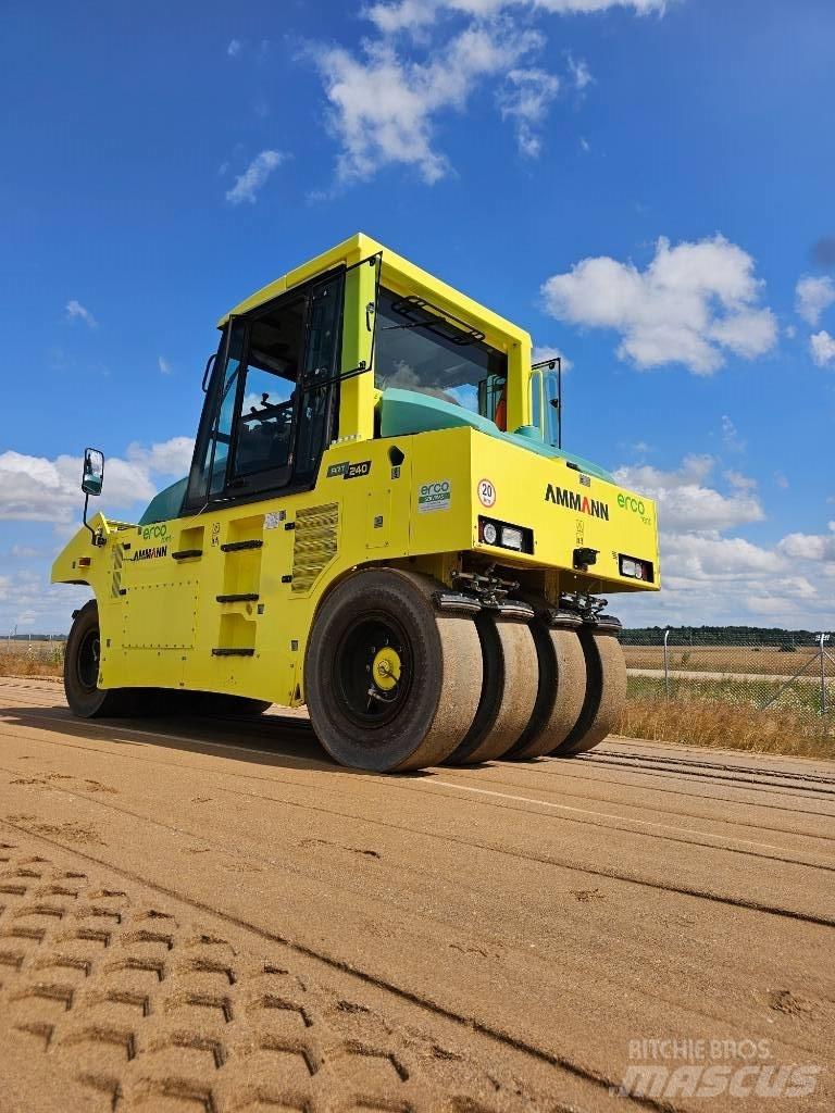 Ammann ART 240 Pneumorehvidega rullid
