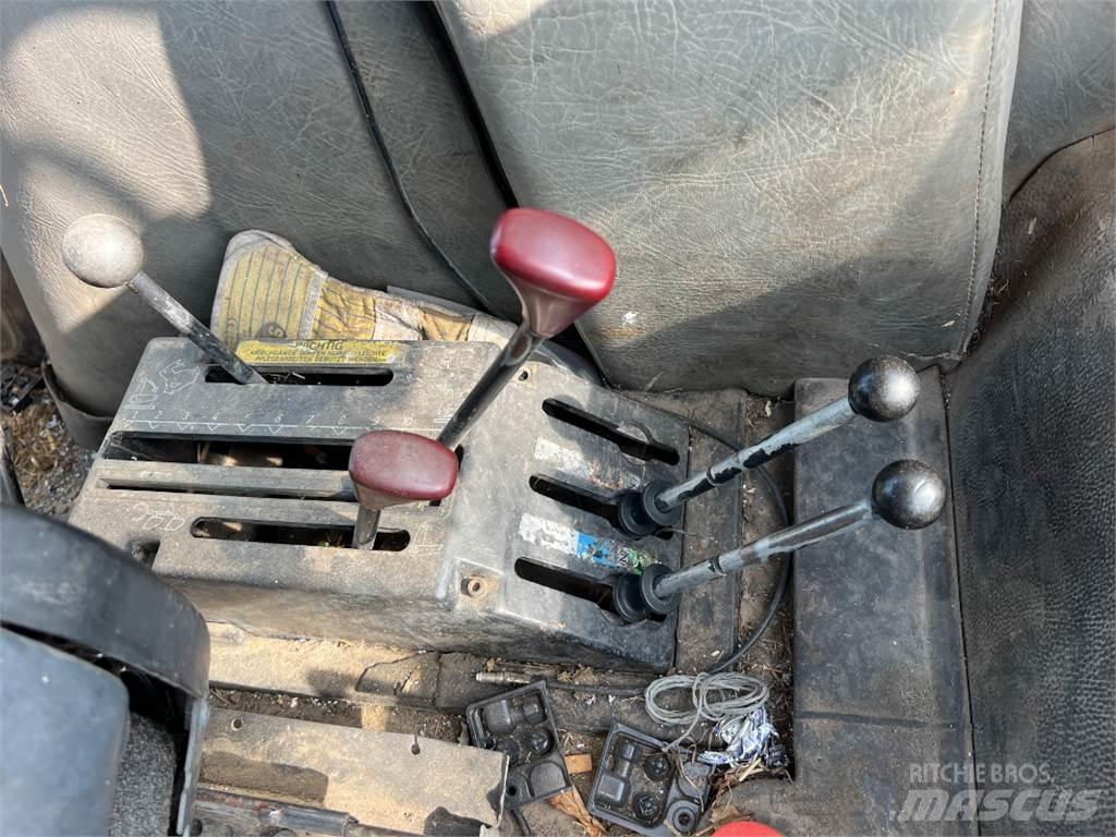 Case IH 1455 Traktorid