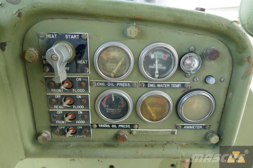 CAT D7F Ex-army Buldooserid