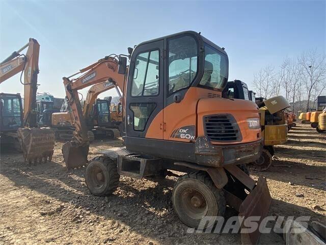 Doosan DX60W Ratasekskavaatorid