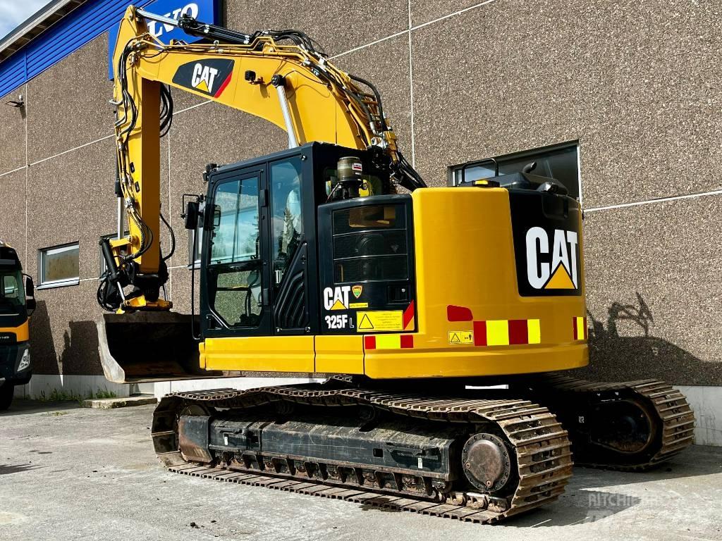 CAT 325 Roomikekskavaatorid