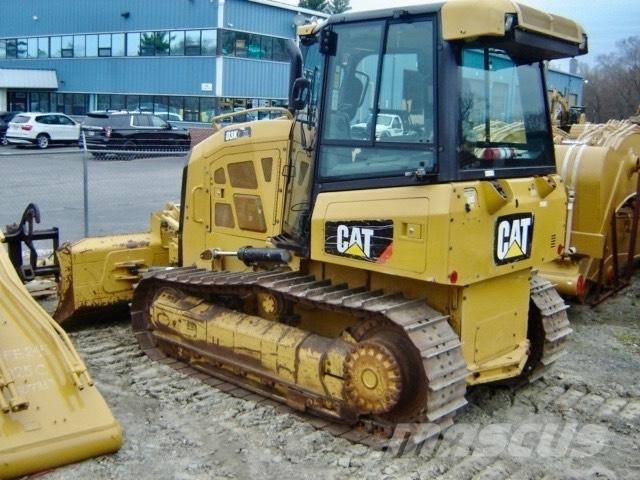 CAT D 3 K 2 XL Buldooserid