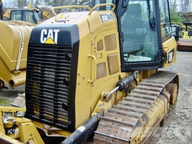 CAT D 3 K 2 XL Buldooserid