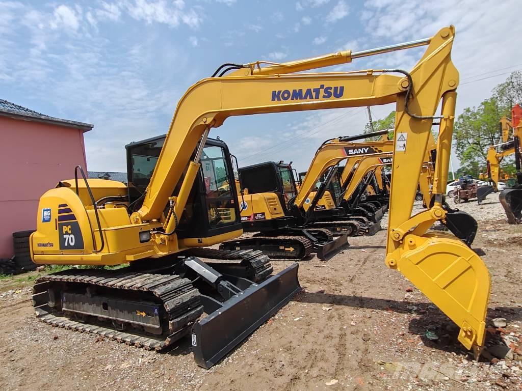 Komatsu PC 70 Roomikekskavaatorid