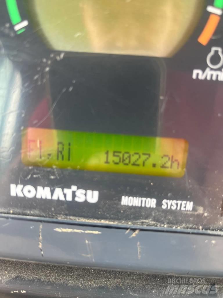 Komatsu D 155 AX-5 Buldooserid