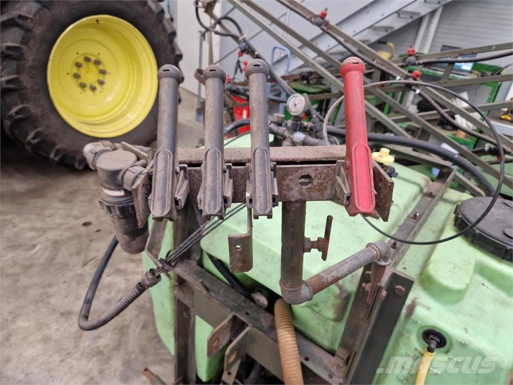 Tecnoma 800 Liter Haagispritsid