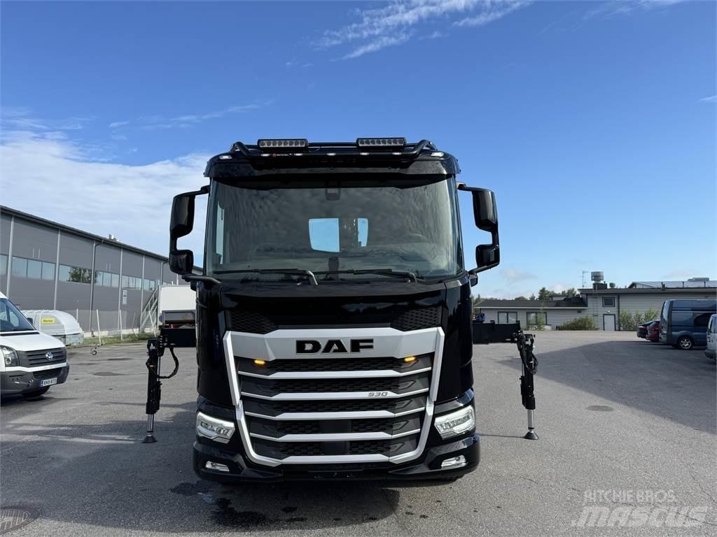 DAF XF 530 FAW 8X4 Kraanaga veokid