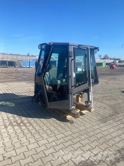 CASE D 1650 NEW CAB Kabiinid