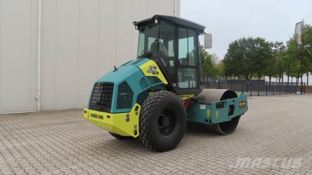 Ammann ARS 70 Ühe trumliga rullid