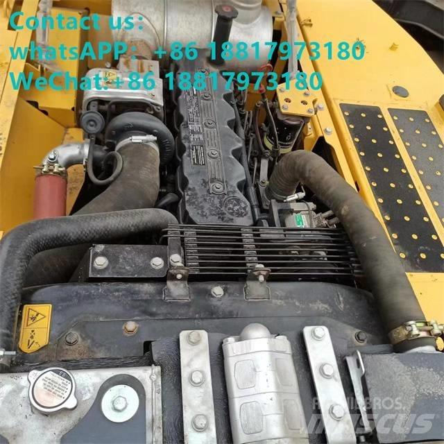 Komatsu PC 220-8 Roomikekskavaatorid