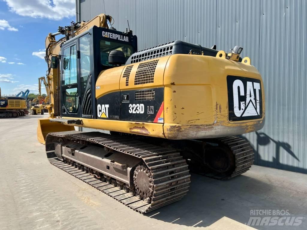 CAT 323D LN VA Roomikekskavaatorid