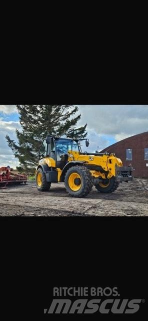 JCB TM 320 S Põllumajanduslikud teleskoopkäitlejad