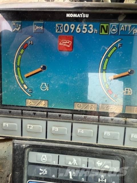 Komatsu PW 118 MR-8 Ratasekskavaatorid