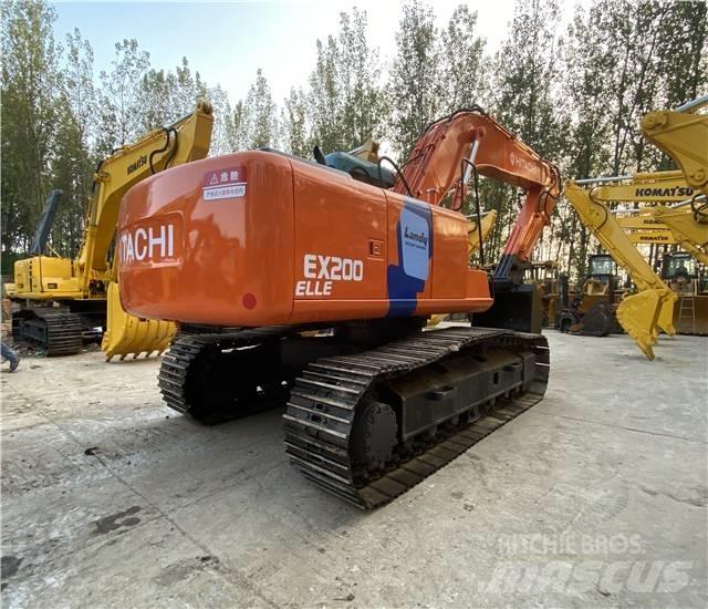 Hitachi EX 200-2 Roomikekskavaatorid