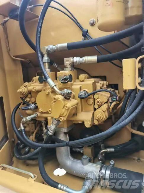 CAT 312 C Roomikekskavaatorid