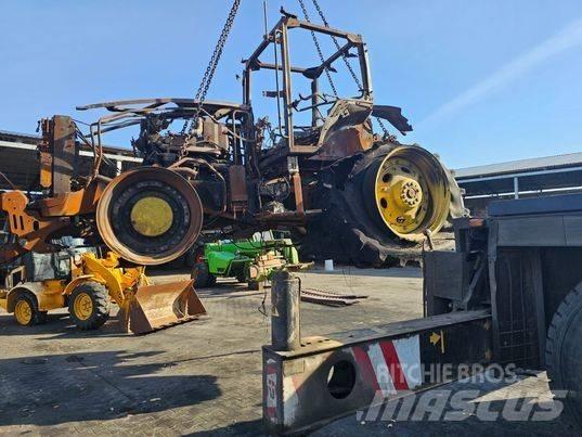 John Deere 7820  hook Raamid