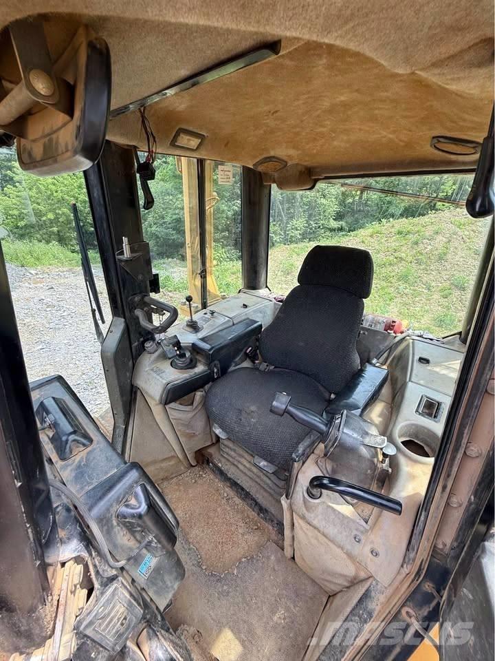 CAT D 6 N XL Buldooserid