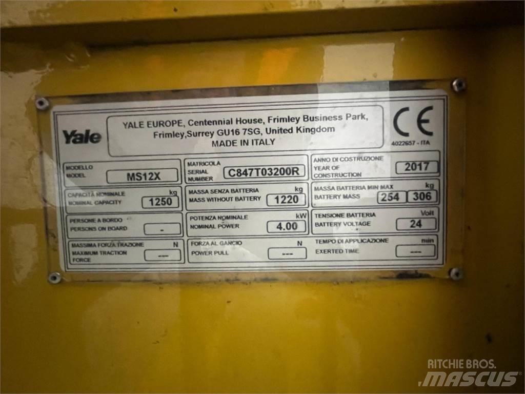 Yale MS12X Järelkäidavad virnastajad