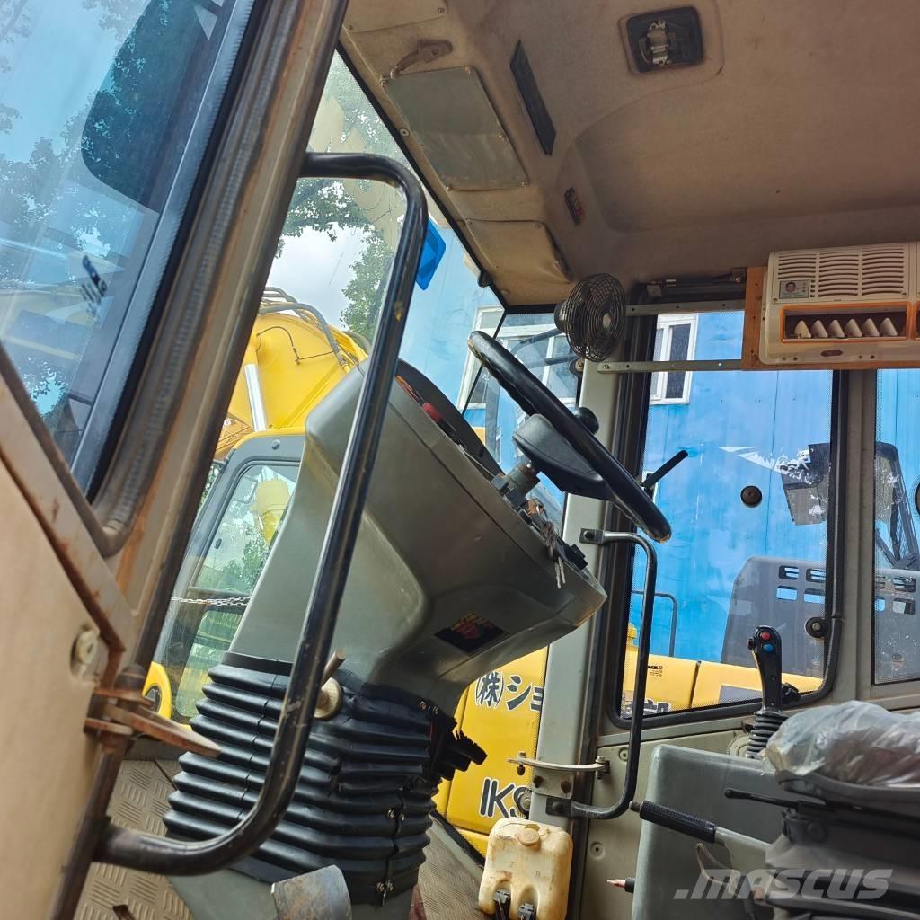 XCMG XS 223 J Ühe trumliga rullid