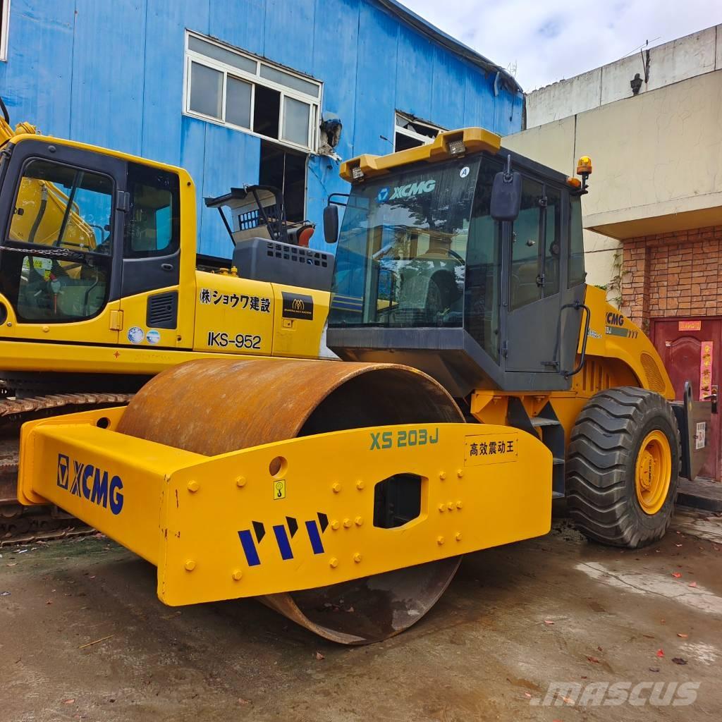 XCMG XS 223 J Ühe trumliga rullid