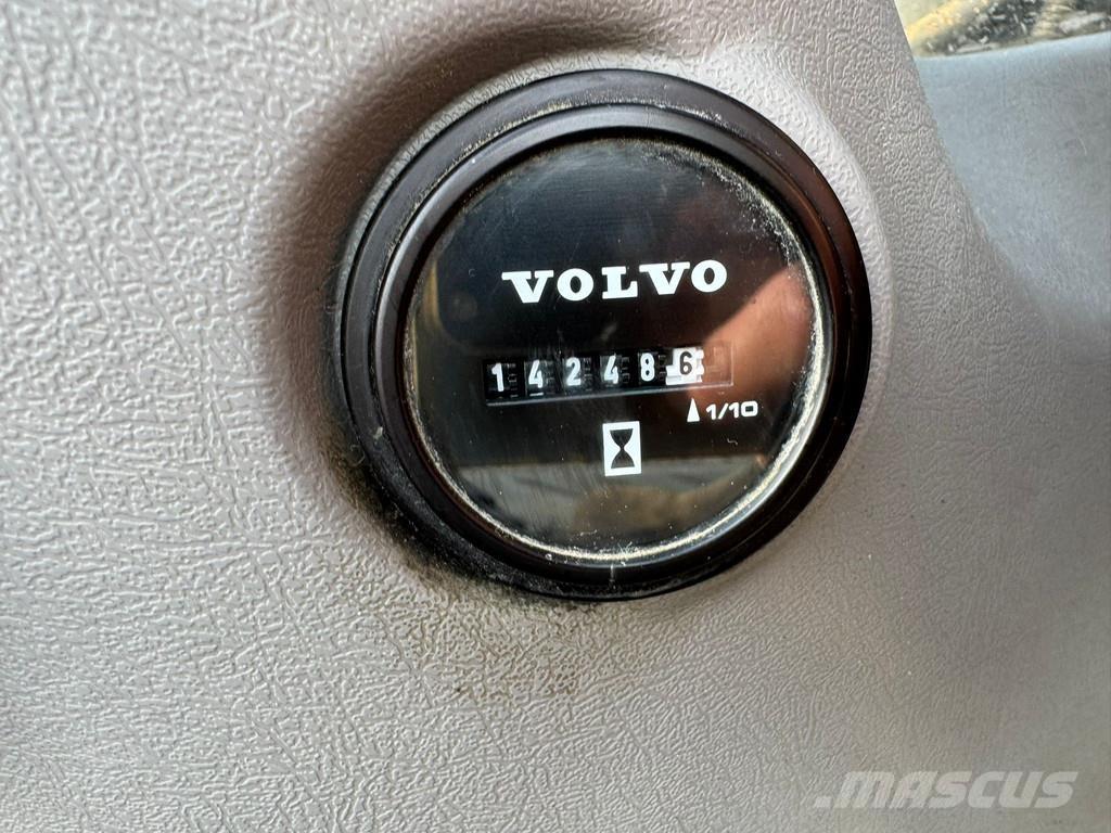 Volvo EC750EL Roomikekskavaatorid