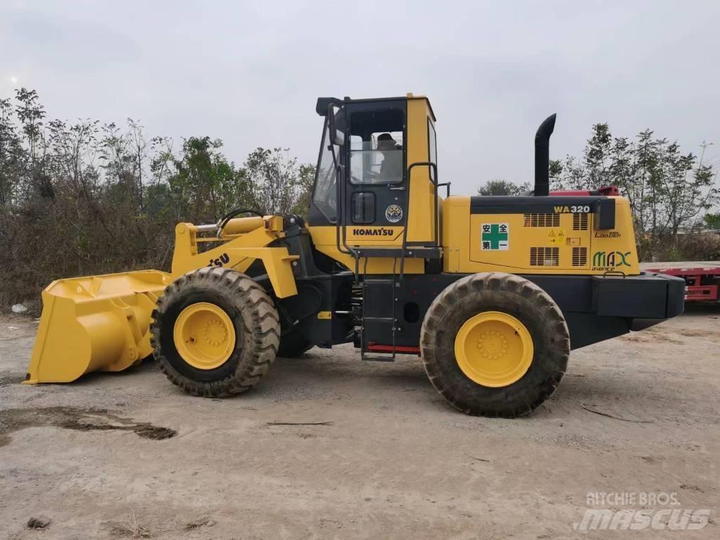 Komatsu WA 320-5 Rataslaadurid