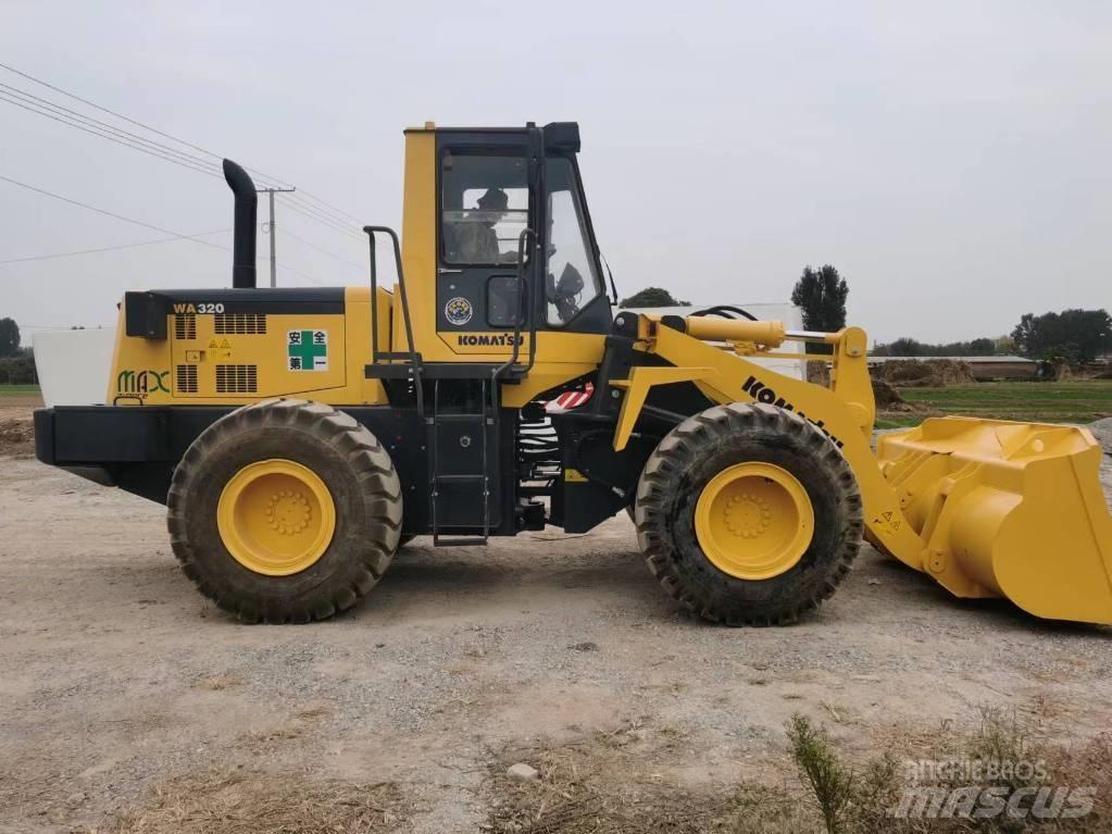 Komatsu WA 320-5 Rataslaadurid