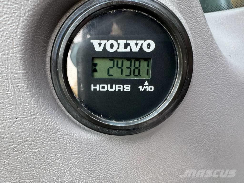 Volvo EC 380 EL Roomikekskavaatorid