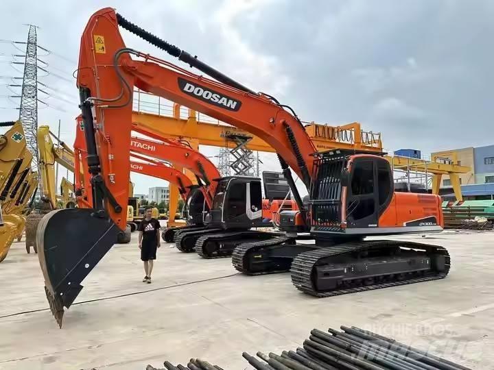Doosan DX 300 LC Roomikekskavaatorid