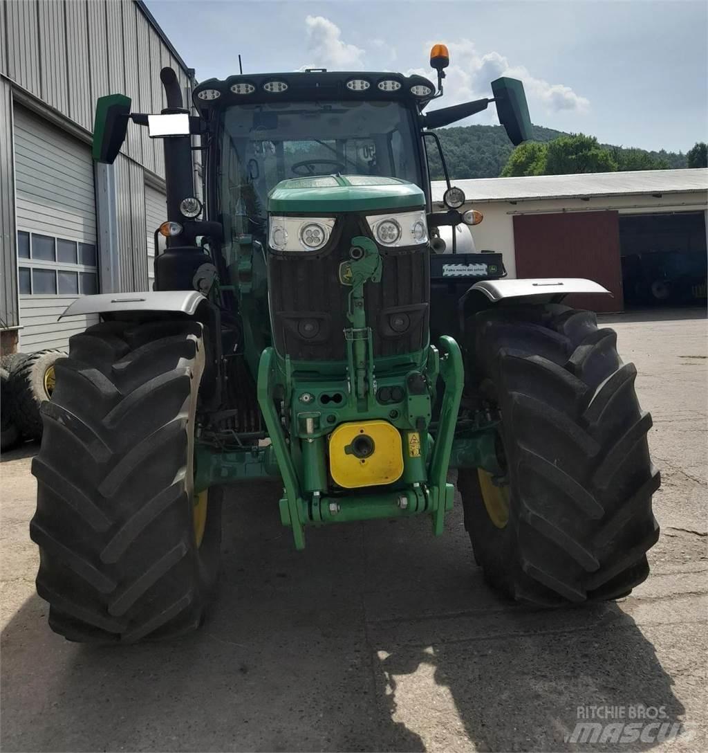 John Deere 6R 215 Traktorid
