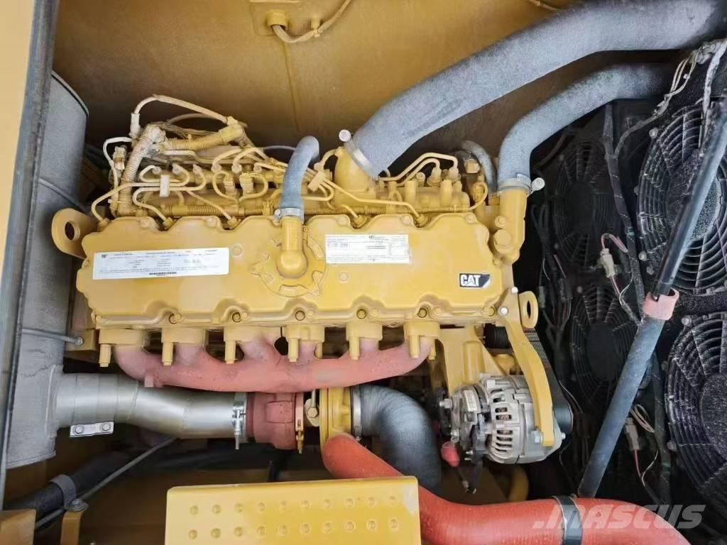 CAT 330GC Roomikekskavaatorid