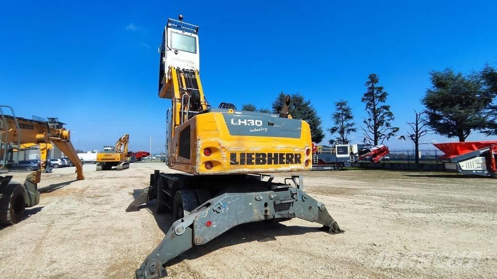 Liebherr LH 30 M Materjalikäitlusmasinad