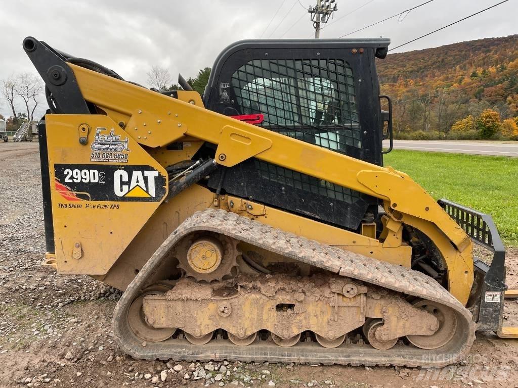 CAT 299 D 2 Kompaktlaadurid