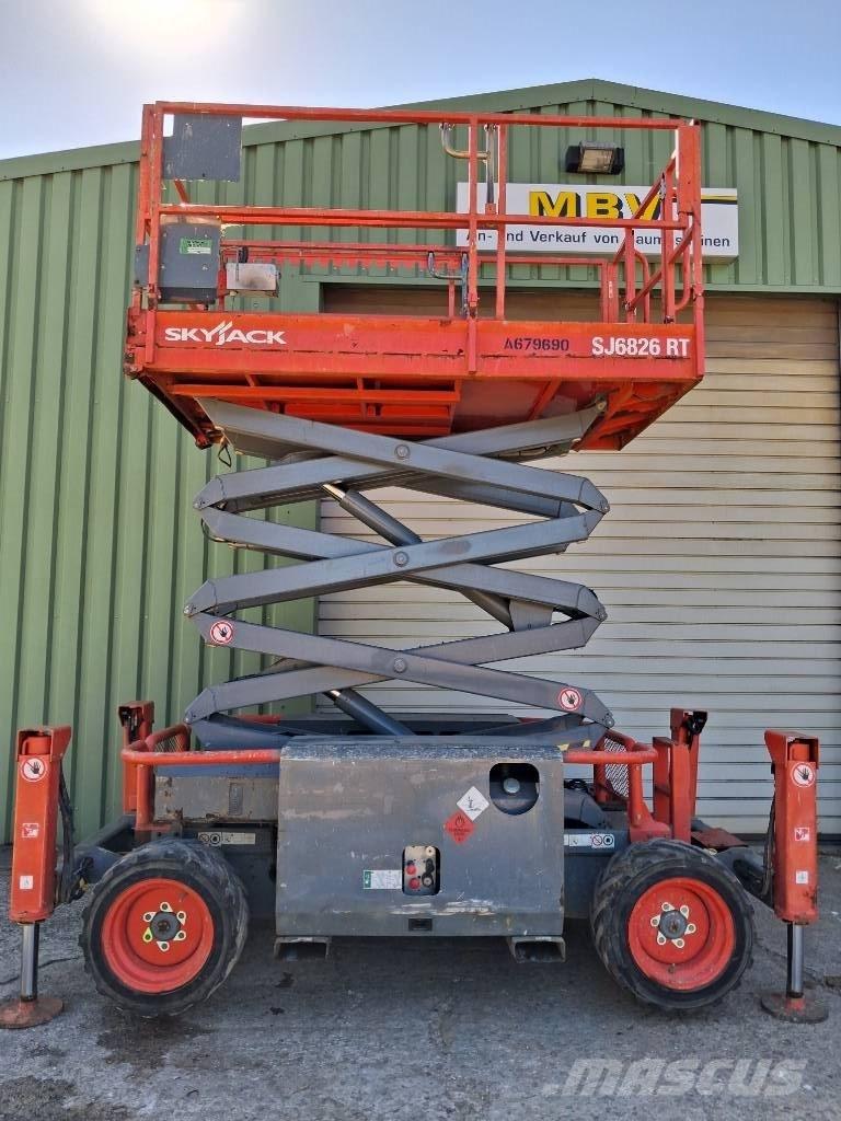 SkyJack SJ 6826 RT Käärtõstukid