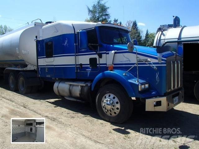 Kenworth T 800 Sadulveokid