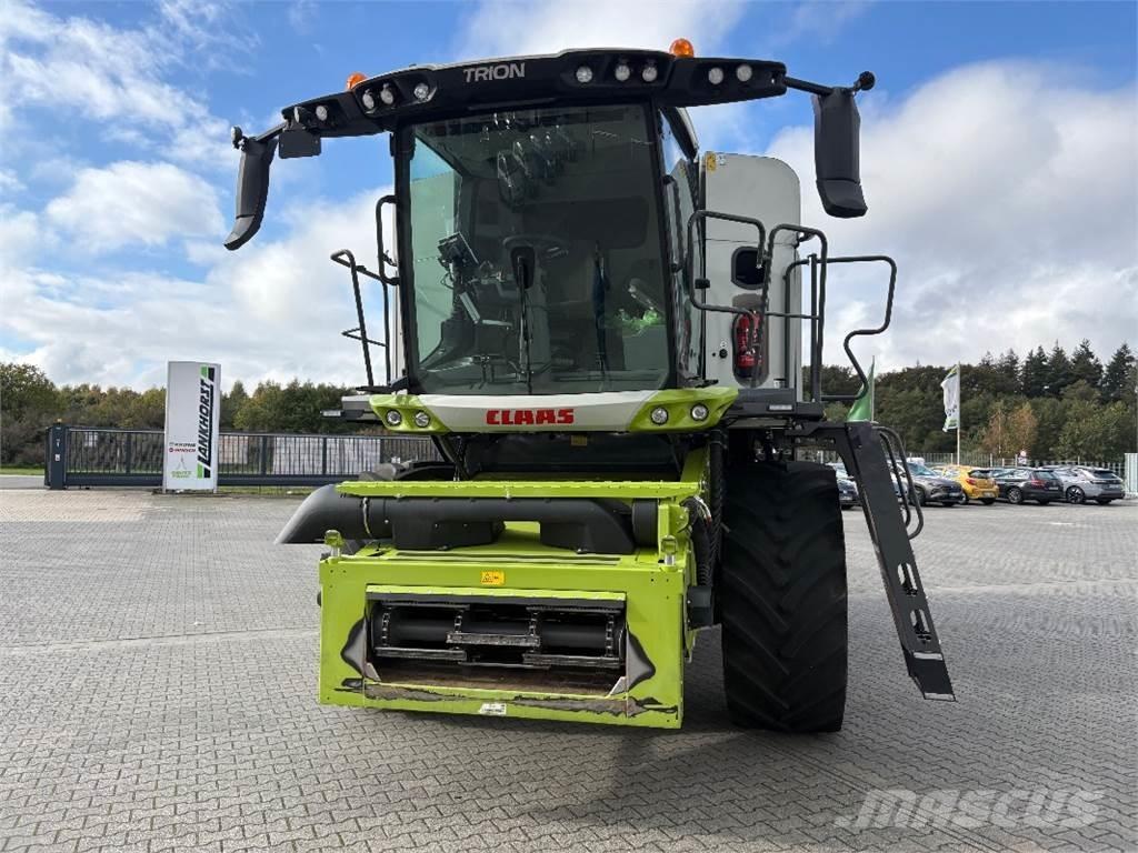 CLAAS TRION 520 Teraviljakombainid