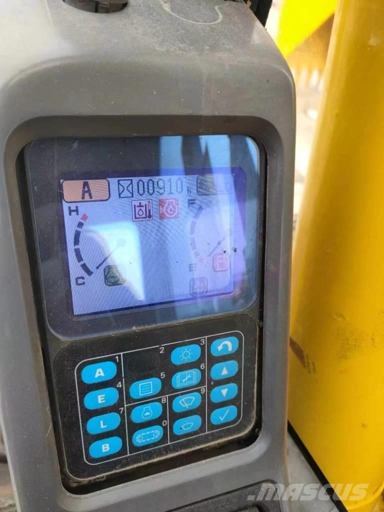 Komatsu PC 220 Roomikekskavaatorid